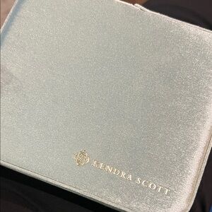 Kendra Scott Velvet Jewelry Box